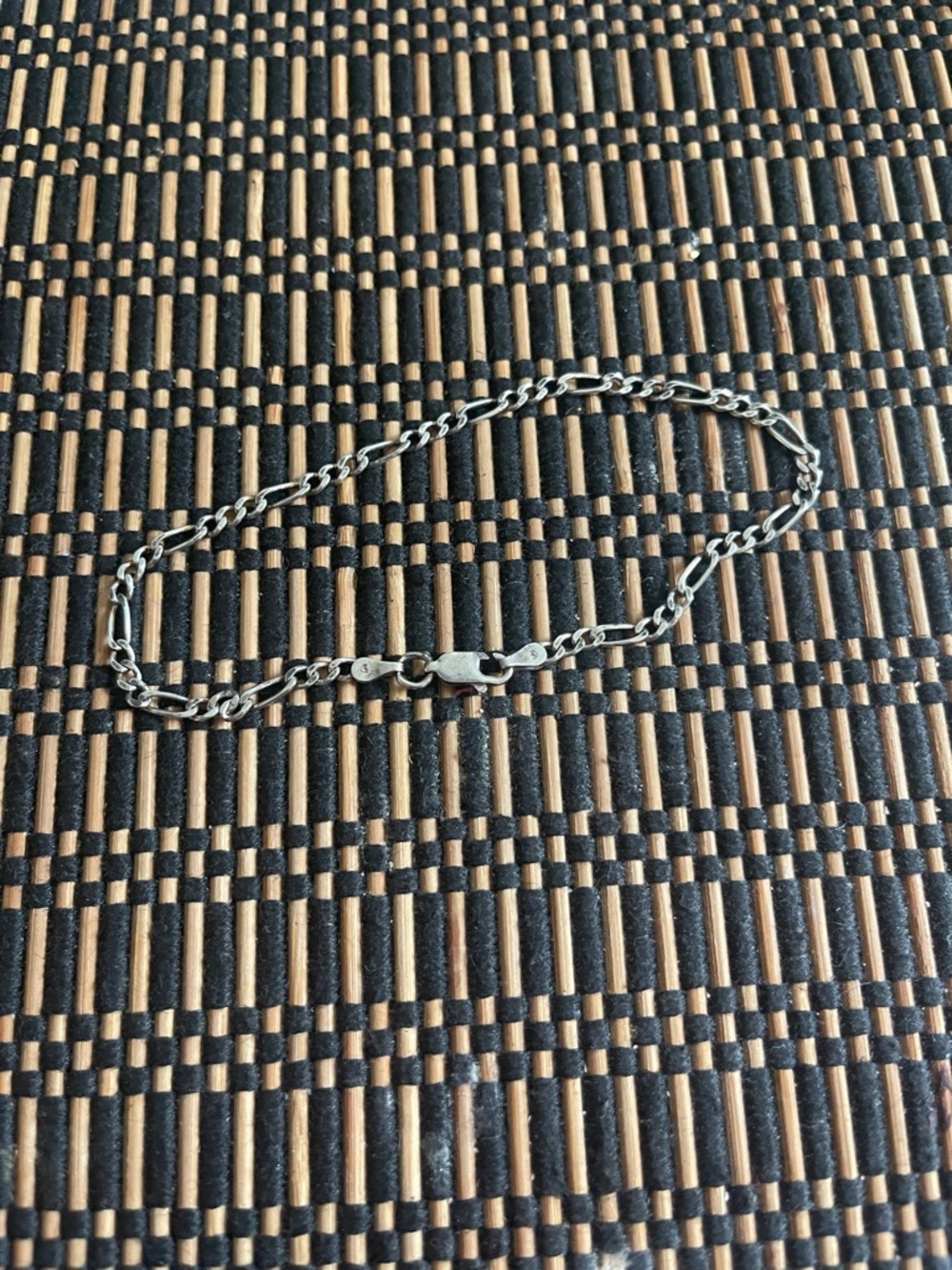 Sterling Silver Figaro Chain Bracelet - Silver 8.5 inches - Picture 3 of 3